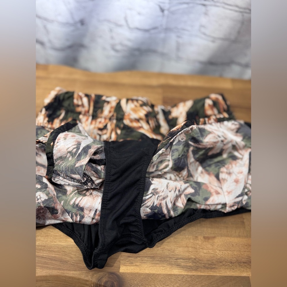 Fp Movement Black Parrot The Way Home Shorts - Picture 7 of 7